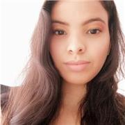 Trabajadora social con experiencia en investigación y conocimientos del área social